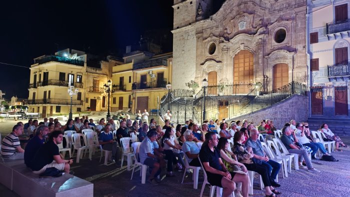 fondazione vassallo a capaci la proiezione del film dedicato ad angelo vassallo