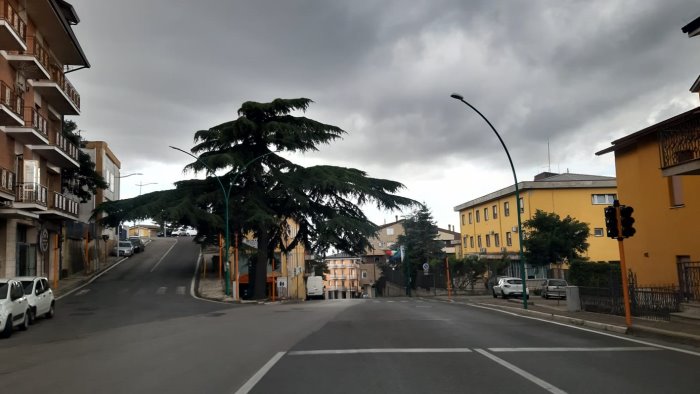 semaforo guasto a corso vittorio emanuele ad ariano non se ne viene a capo