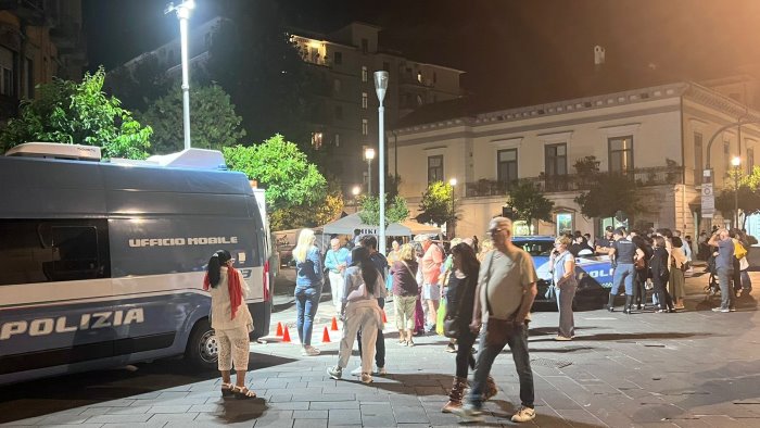 salerno controlli della polizia guida in stato di ebbrezza ritirate 7 patenti