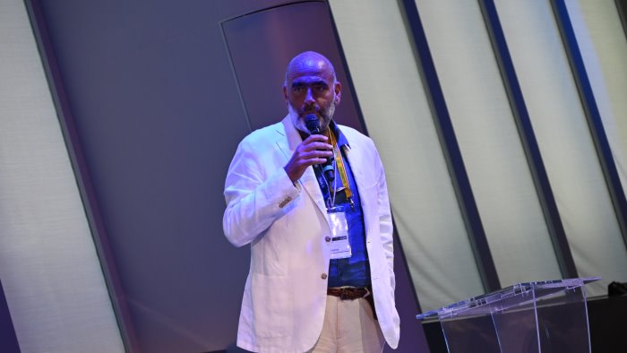 casa coldiretti al bufala fest incontri dibattiti e formaggio a km zero