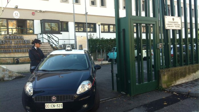 torre annunziata disabile sequestrato e molestato per ore in casa