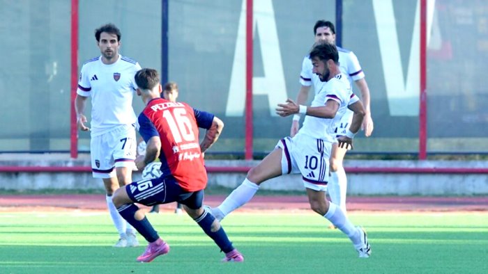 serie c il catania frena ancora pari del cosenza a caserta