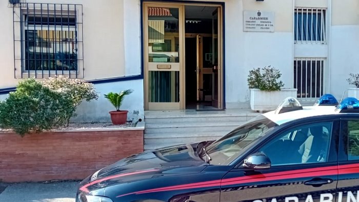 maltrattamenti in famiglia a sirignano 40enne arrestato dai carabinieri