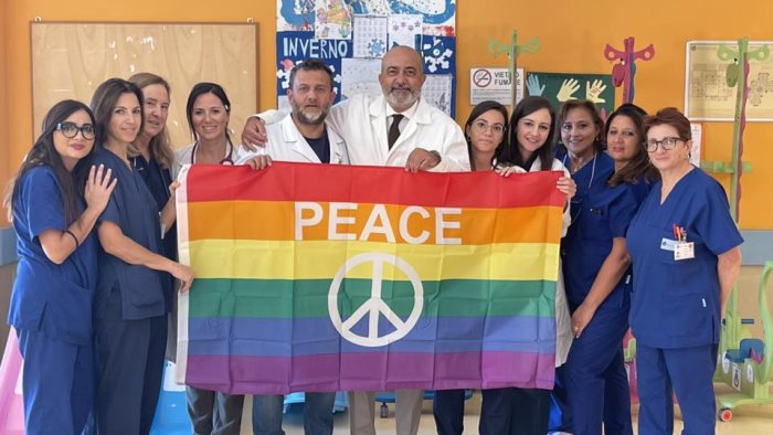 al moscati in pediatria e tin la bandiera per gaza e una catastrofe umanitaria