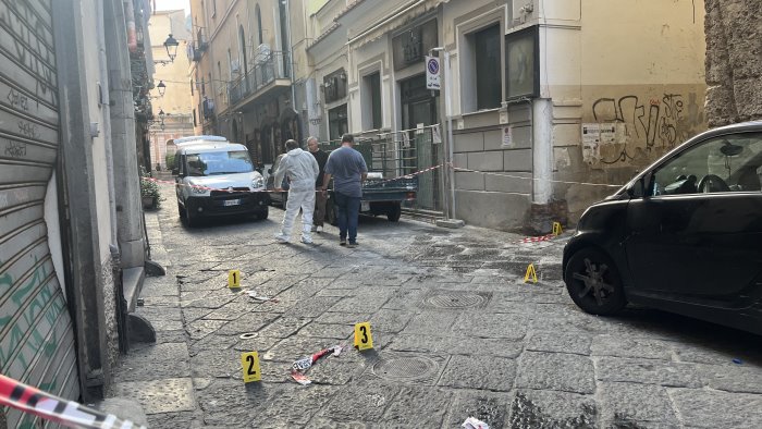 salerno svolta lampo per gli spari nel centro storico tre fermati