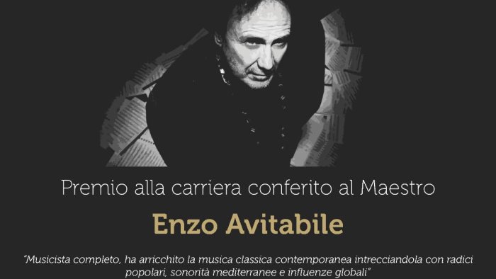 a baronissi il premio pagine d autore alla carriera al maestro enzo avitabile