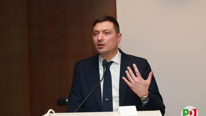 targa siani all ex assessore di poggiomarino il pd sgomento e imbarazzo