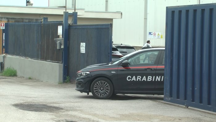 schiacciato da un macchinario ferito gravemente un lavoratore di 37 anni