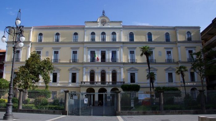 avellino inchiesta do ut des i 5 puntavano all appalto del convitto colletta