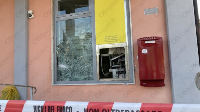 troppe e ripetute rapine chiudono postamat in otto comuni irpini
