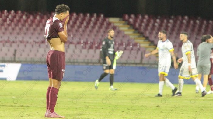 salernitana manto erboso stressato si prepara la trasemina invernale