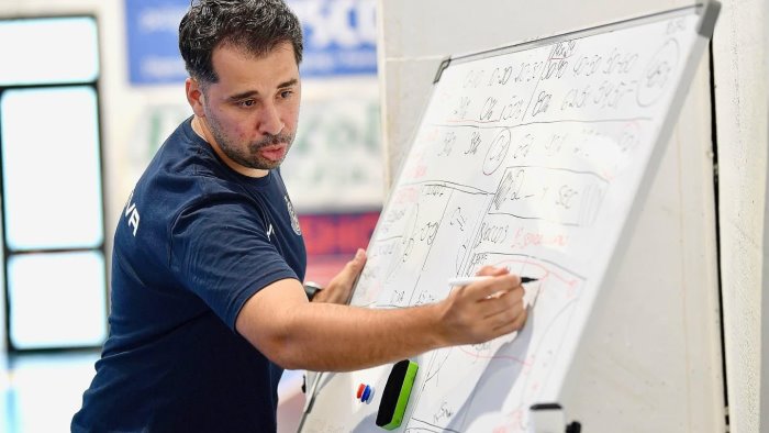 pallamano a1 jomi salerno attesa a teramo per la terza giornata