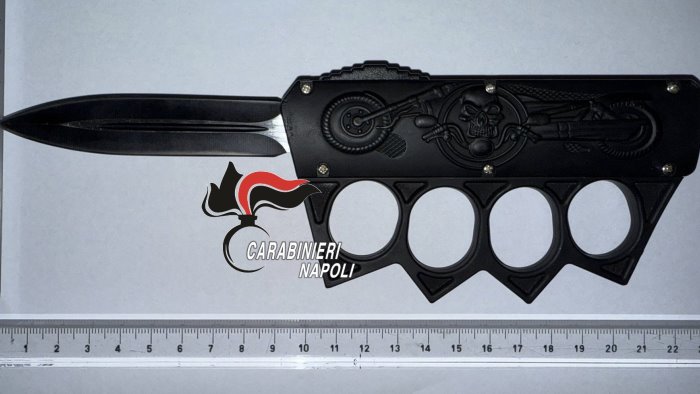 maxi operazione dei carabinieri scoperta anche un arma dal potenziale micidiale