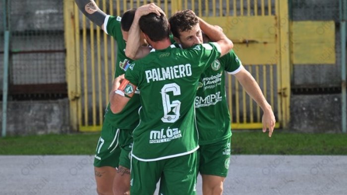 biasci e kumi l avellino vola 2 0 sull entella e terza vittoria di fila