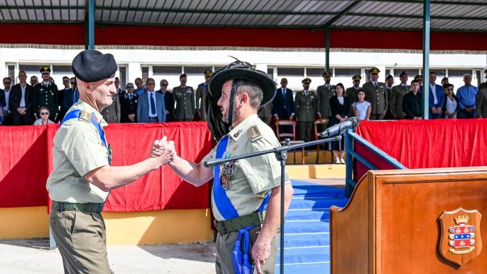 il colonnello bianchi prende il comando del reggimento addestrativo a maddaloni