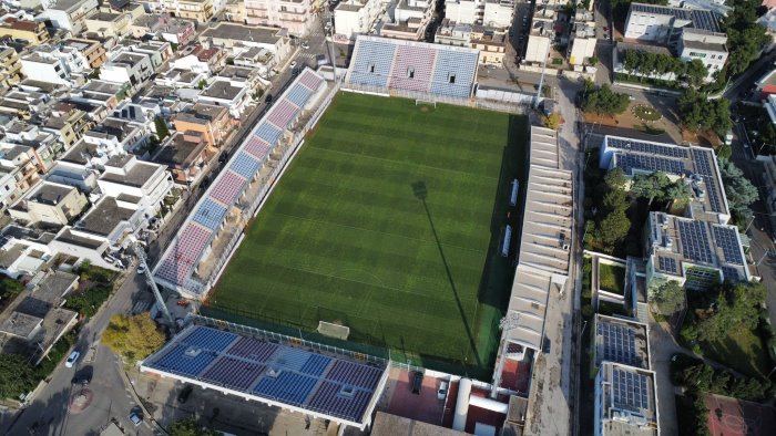 serie c rivivi la diretta casarano salernitana 2 2 pari d oro per i granata