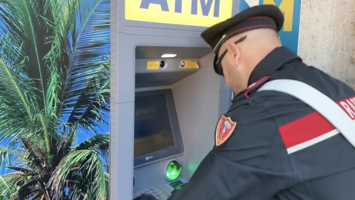 corrieri e autisti nel mirino dei ladri a sorrento operazione dei carabinieri