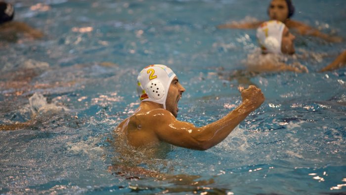pallanuoto a1 rari nantes salerno il capitano michele luongo saluta l agonismo