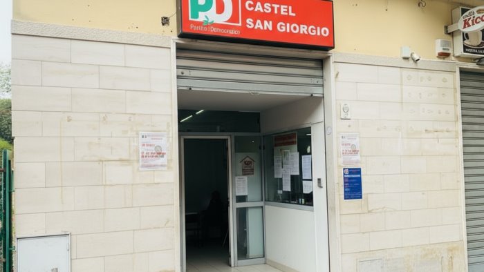 sfiducia interna il circolo pd di castel san giorgio chiede un cambio di rotta