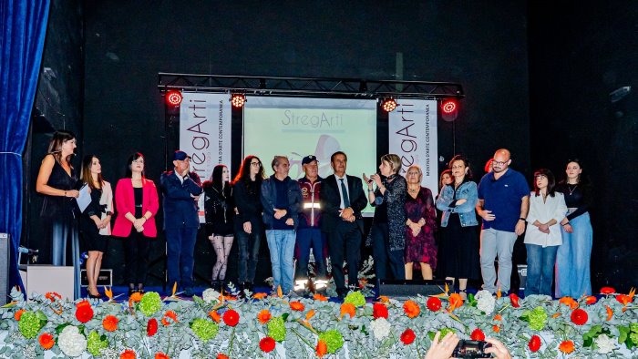 stregarti 2025 ecco chi ha ricevuto il premio arco di traiano