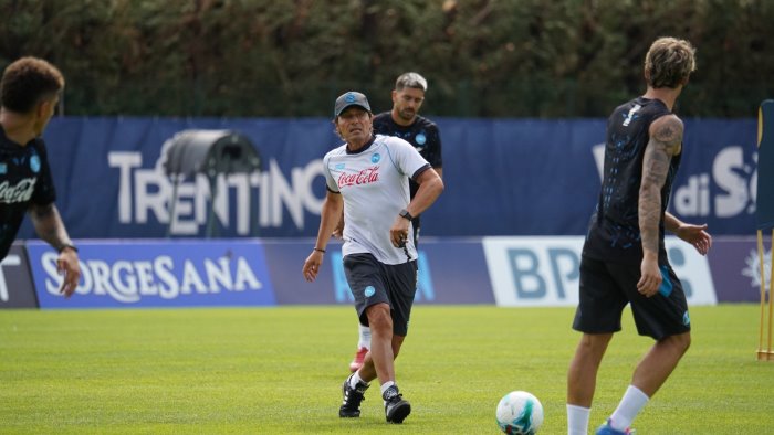 conte potrebbe cambiare modulo per lo sporting