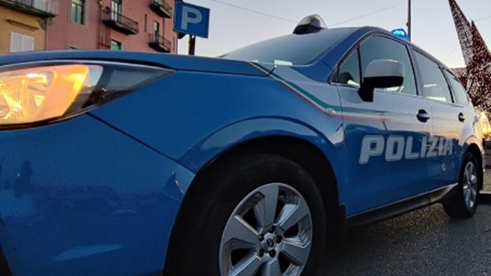 mergellina e a pozzuoli ai raggi x la movida degli chalet