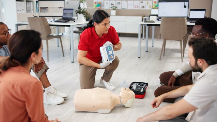 la caritas di salerno si cardioprotegge un passo in avanti per la sicurezza