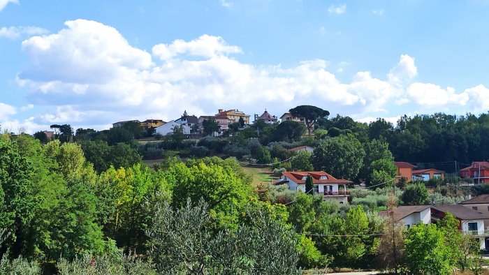 episodio allarmante a mirabella eclano in contrada santa caterina