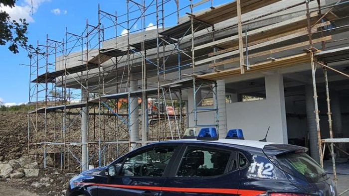 montefalcione 50enne colpito da un ponteggio sul cantiere di toppole s felice
