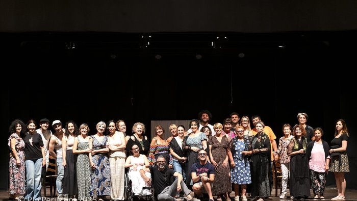 scena teatro via ai corsi di formazione gratuiti per tutti