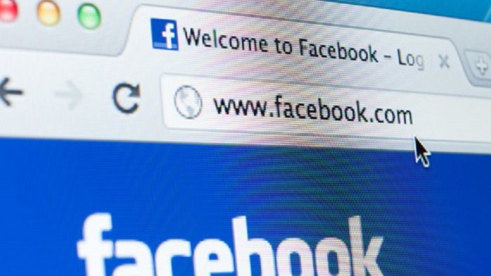 post fb le urla sei una p lo sanno tutti devi lasciar stare mio marito