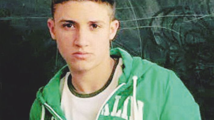 dieci anni senza genny ucciso dalla camorra il riscatto in un campo di calcio