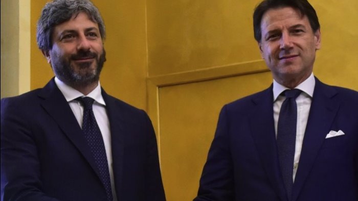 termovalorizzatore aiuti ai poveri e de luca le prime parole di roberto fico