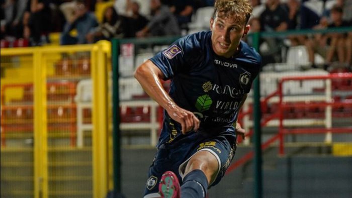 team altamura cavese 2 1 fella non basta ko allo scadere per i metelliani