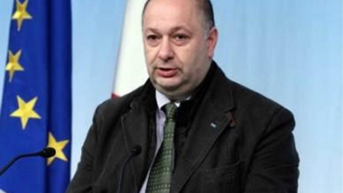 l irpinia non cresce anzi politica incapace da anni di creare futuro