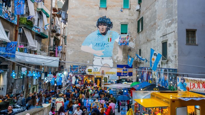 sorrentino pedonalizzare le strade piu frequentate dei quartieri spagnoli