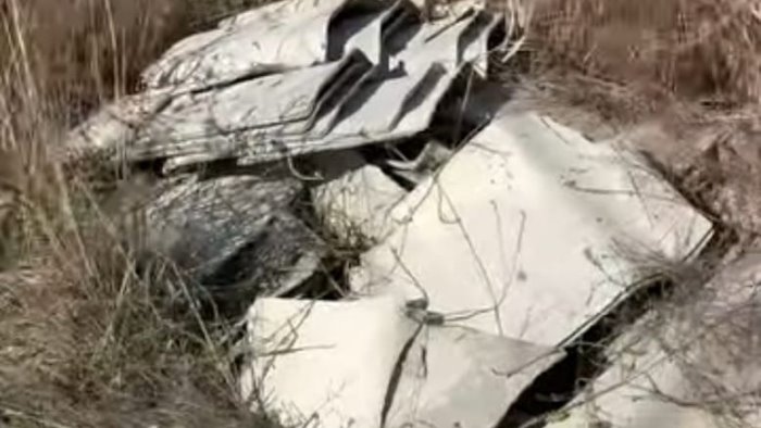 lastre di amianto a cielo aperto nelle campagne situazione fuori controllo