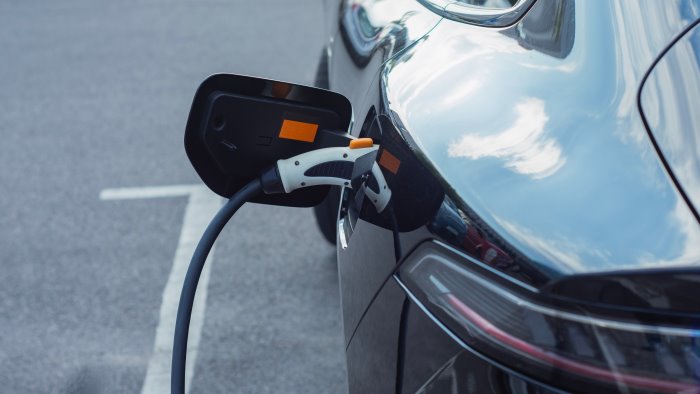 governo pubblica il decreto incentivi fino a 11mila euro per le auto elettriche